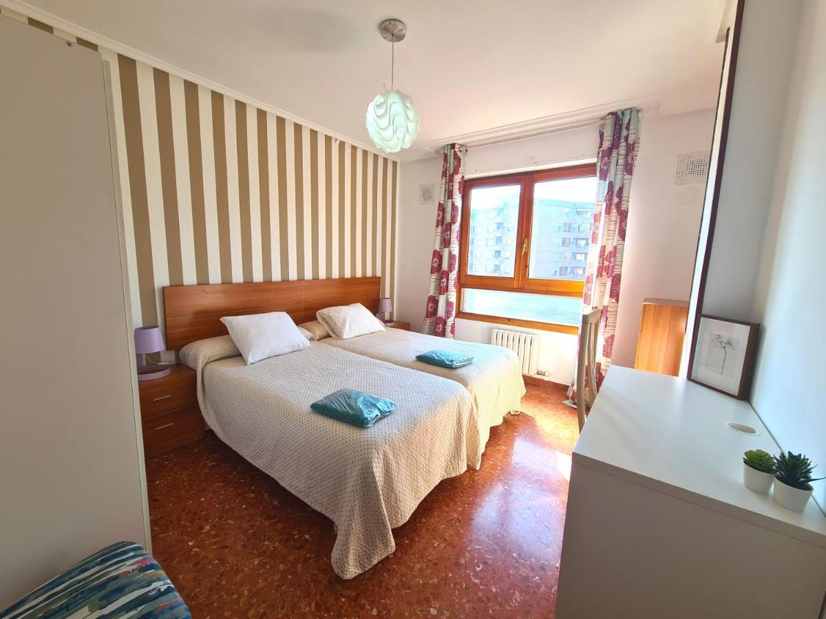 Dos Torres Tauriel - Espacioso Apartamento Con Impresionantes Vistas Y Garaje Privado Saragozza Esterno foto