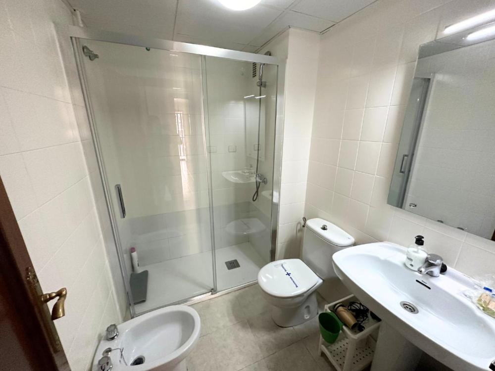 Dos Torres Tauriel - Espacioso Apartamento Con Impresionantes Vistas Y Garaje Privado Saragozza Esterno foto